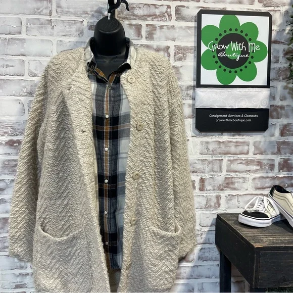 Eileen Fisher Women's Soft ivory  Cardigan medium - Picture 2 of 8